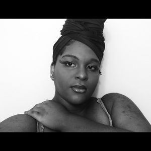 Meet your Posher, Leah